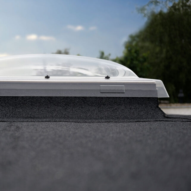 velux-felulvilagito-ablak-kupolaval-fix-tetoablak
