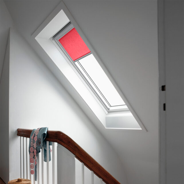 velux-muanyag-tetoablak-felso-kilinccsel