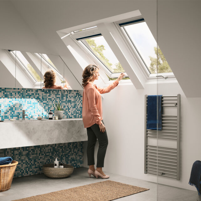 velux-muanyag-tetoablak-also-kilinccsel