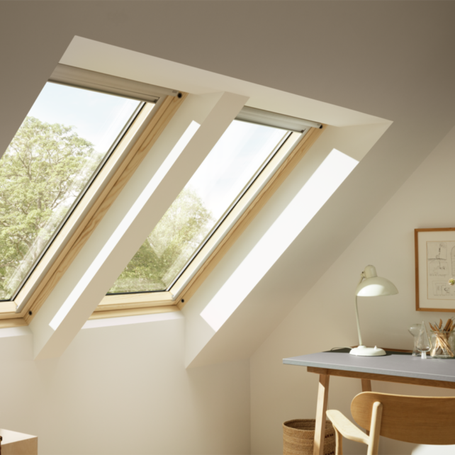 velux-tetoablak-fabol-felso-kilinccsel