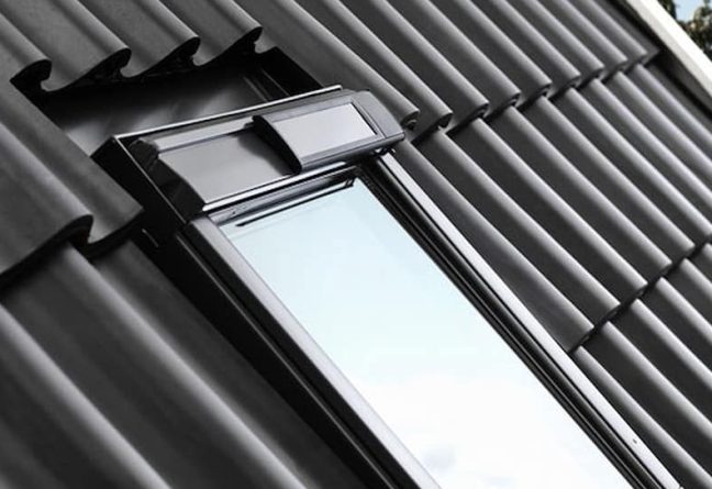 Videó: VELUX KSX 100K napelemes irányítási rendszer